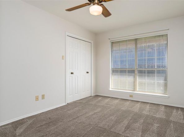 6802  Mt Vernon Court , Arlington Texas 76017