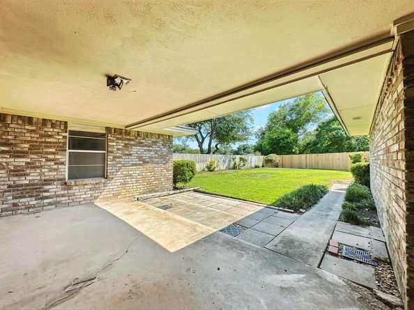 2412  Briarwood Drive , Plano Texas 75074
