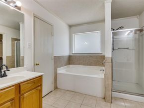 748  Hunter Drive , Azle Texas 76020