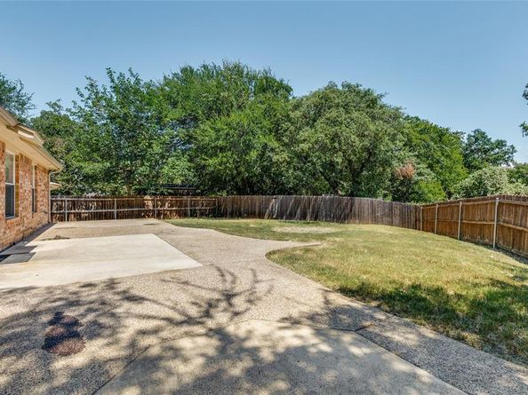 748  Hunter Drive , Azle Texas 76020