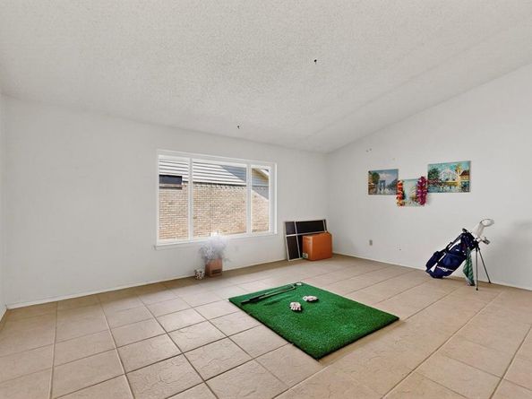 1813  Plantation Road , Garland Texas 75044