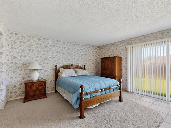 1813  Plantation Road , Garland Texas 75044