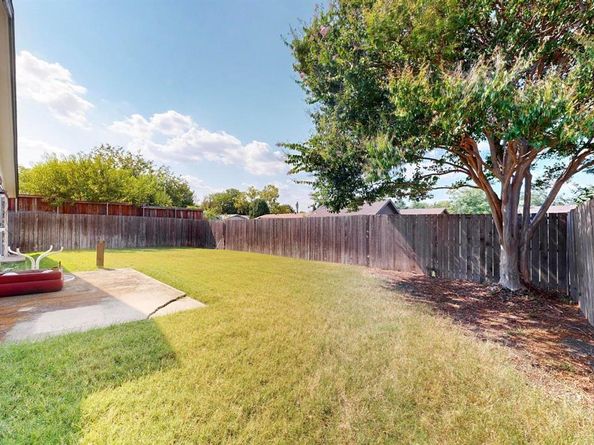 1813  Plantation Road , Garland Texas 75044