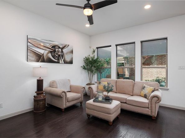 1305  Birds Fort Trail , Arlington Texas 76005