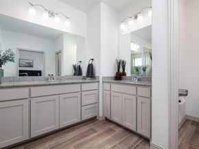 1305  Birds Fort Trail , Arlington Texas 76005