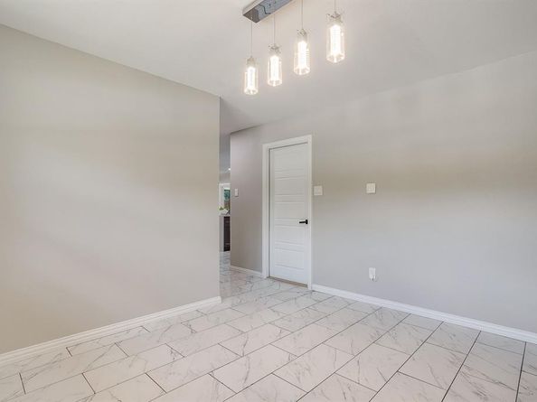 2536  Daisy Lane , Fort Worth Texas 76111