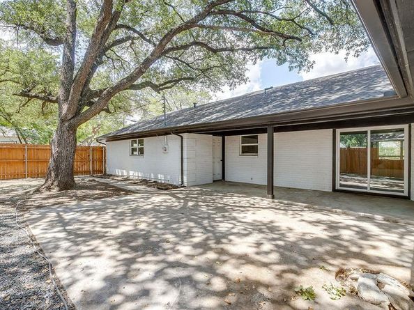 2536  Daisy Lane , Fort Worth Texas 76111