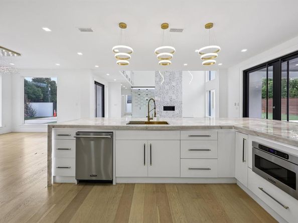 6108  Walnut Hill Lane , Dallas Texas 75230