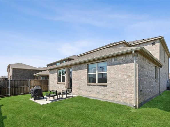 2372  Bella Court , Carrollton Texas 75010