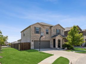 2372  Bella Court , Carrollton Texas 75010