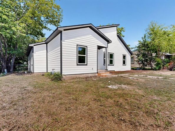 717 N Saint Augustine Drive , Dallas Texas 75217
