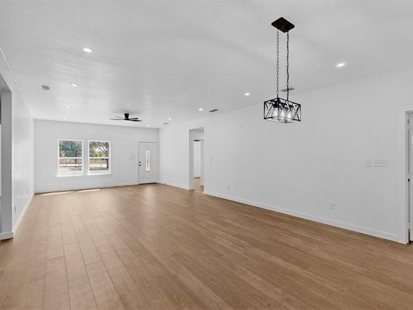 717 N Saint Augustine Drive , Dallas Texas 75217
