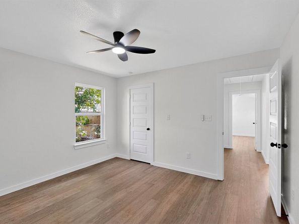 717 N Saint Augustine Drive , Dallas Texas 75217