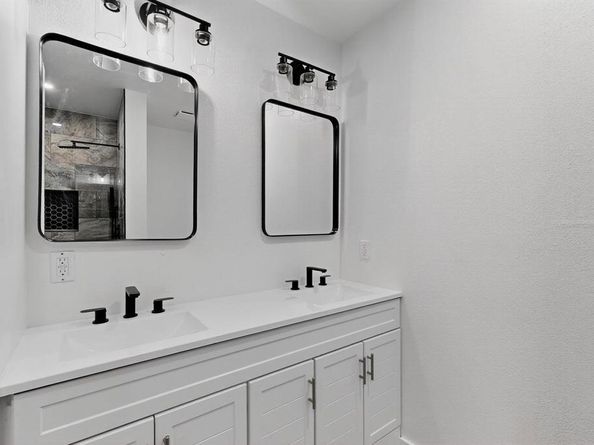717 N Saint Augustine Drive , Dallas Texas 75217