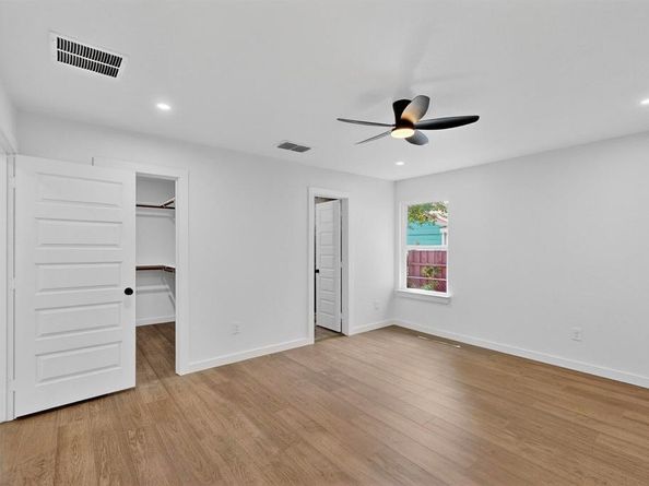 717 N Saint Augustine Drive , Dallas Texas 75217