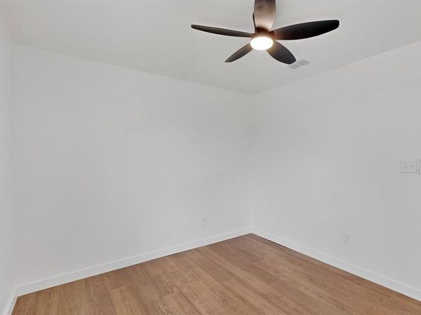 717 N Saint Augustine Drive , Dallas Texas 75217
