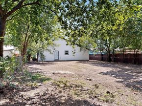 717 N Saint Augustine Drive , Dallas Texas 75217
