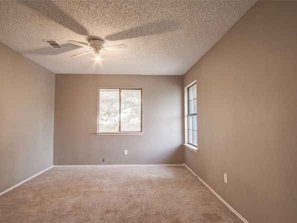1109  Harvest Hill Lane , Lancaster Texas 75146