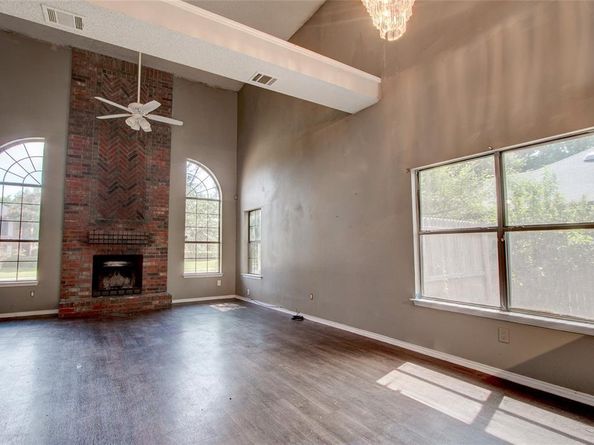 1109  Harvest Hill Lane , Lancaster Texas 75146