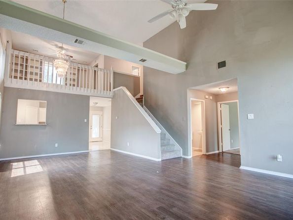 1109  Harvest Hill Lane , Lancaster Texas 75146
