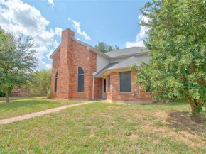 1109  Harvest Hill Lane , Lancaster Texas 75146