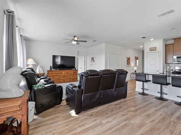 507  Claremont Drive , Justin Texas 76247