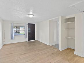 3910  Shelley Boulevard , Dallas Texas 75211