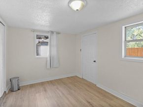 3910  Shelley Boulevard , Dallas Texas 75211