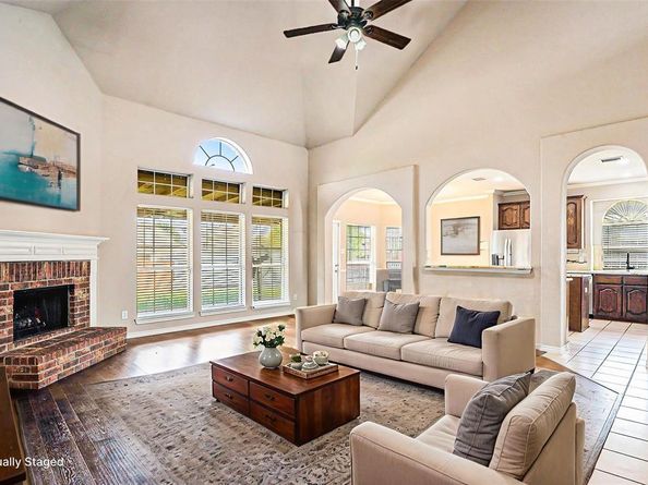 5221  Begonia Court , Fort Worth Texas 76244