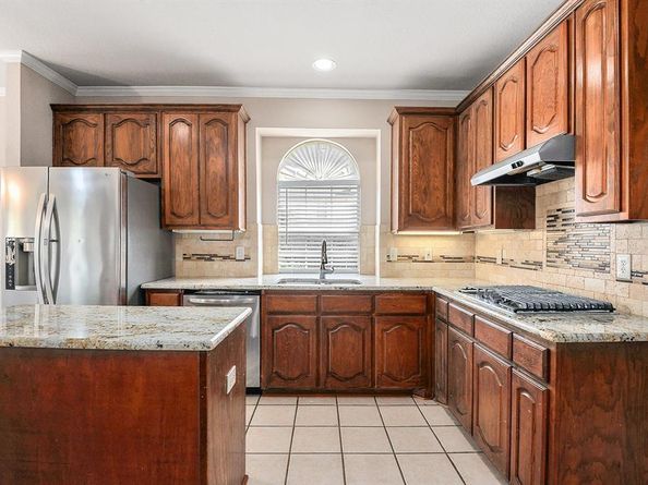 5221  Begonia Court , Fort Worth Texas 76244