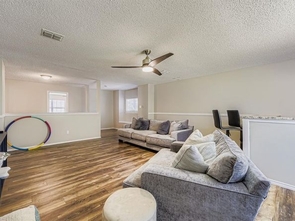 7107  Chambers Creek Lane , Arlington Texas 76002