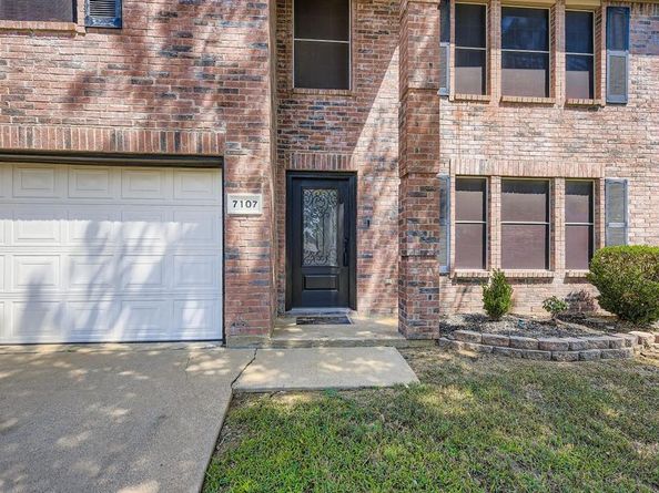 7107  Chambers Creek Lane , Arlington Texas 76002