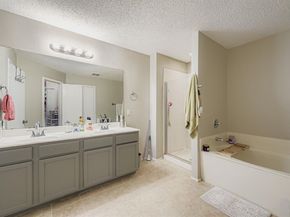 7107  Chambers Creek Lane , Arlington Texas 76002