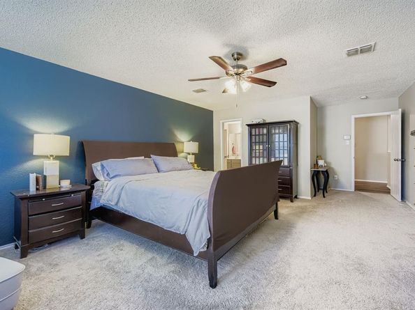 7107  Chambers Creek Lane , Arlington Texas 76002