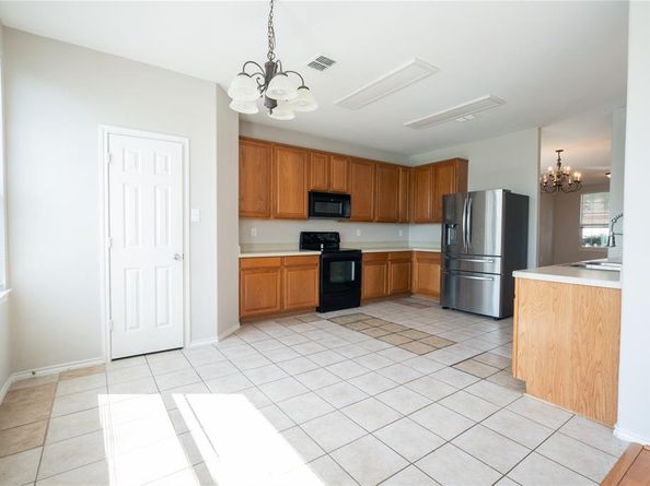 524  Zachum Drive , Arlington Texas 76002