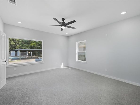 528  Schieme Street , River Oaks Texas 76114