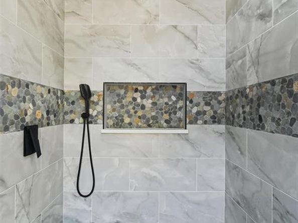 528  Schieme Street , River Oaks Texas 76114