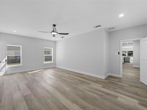 528  Schieme Street , River Oaks Texas 76114