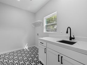 528  Schieme Street , River Oaks Texas 76114