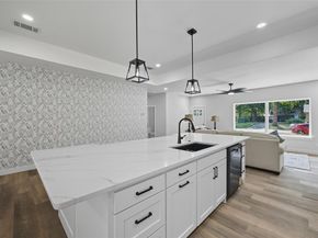 528  Schieme Street , River Oaks Texas 76114