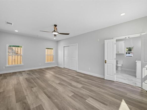 528  Schieme Street , River Oaks Texas 76114