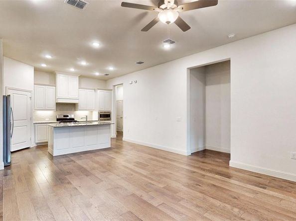 4561  Stone Valley Trail , Arlington Texas 76005
