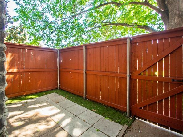5626  Preston Oaks Road  9B, Dallas Texas 75254
