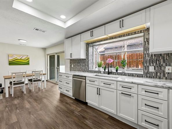 1606  Sutters Mill Drive , Carrollton Texas 75007