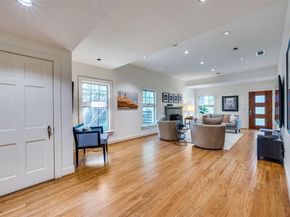 1580  STEMMONS Avenue , Dallas Texas 75208