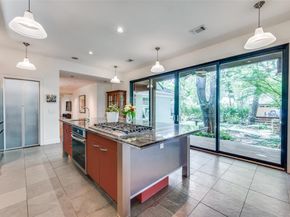 1580  STEMMONS Avenue , Dallas Texas 75208