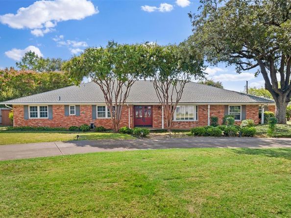 11321  Snow White Drive , Dallas Texas 75229