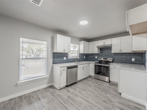 1224  Colvin Street , Fort Worth Texas 76104