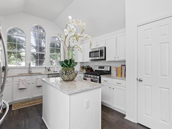 7700  Beaver Head Road , Fort Worth Texas 76137