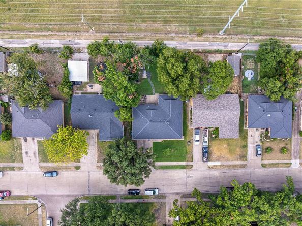 2413  cardinal Lane , Garland Texas 75042